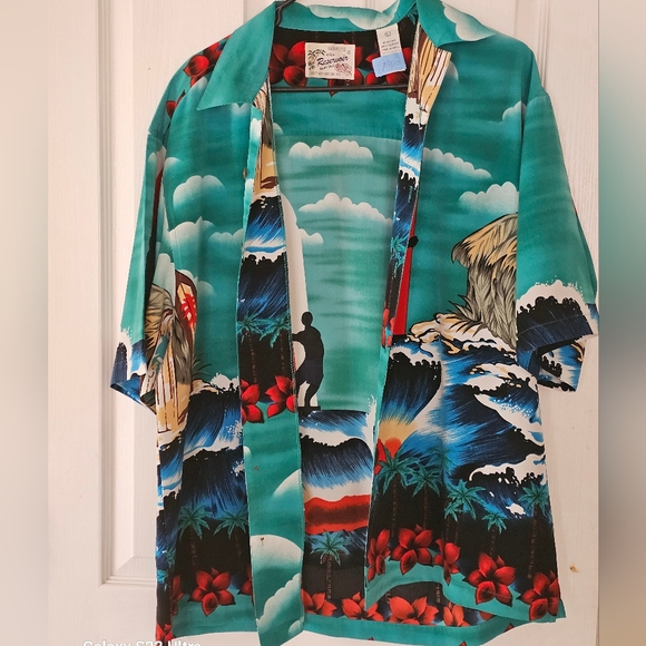 Vintage reservoir world wide Hawaiian style size lg. - Picture 1 of 4